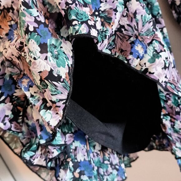 Ruffle Pleated Lined Floral Romper with Belt - Picture 9 of 12